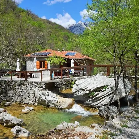 Marta Apartament *